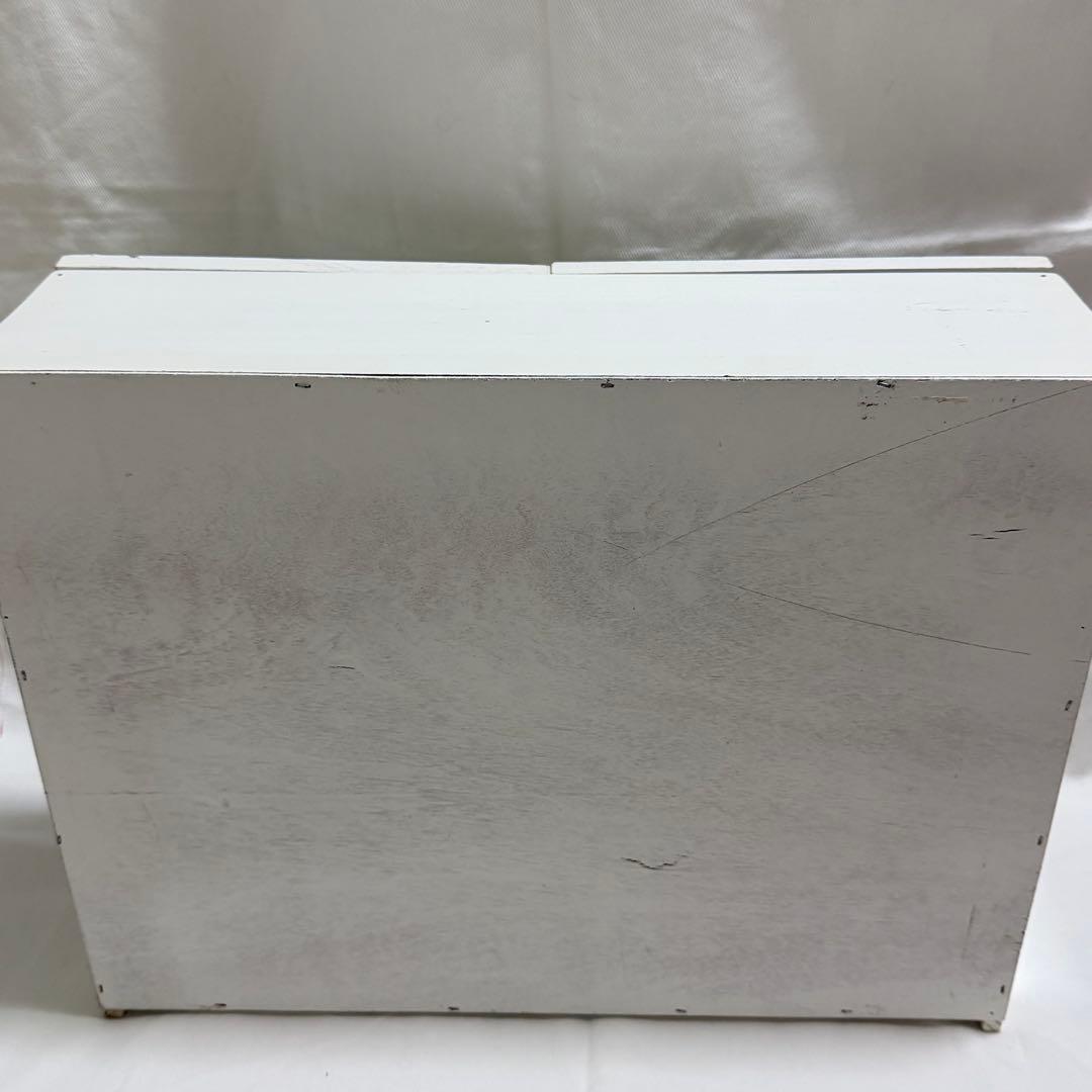 ガラスキャビネット アンティーク調 背面ミラー