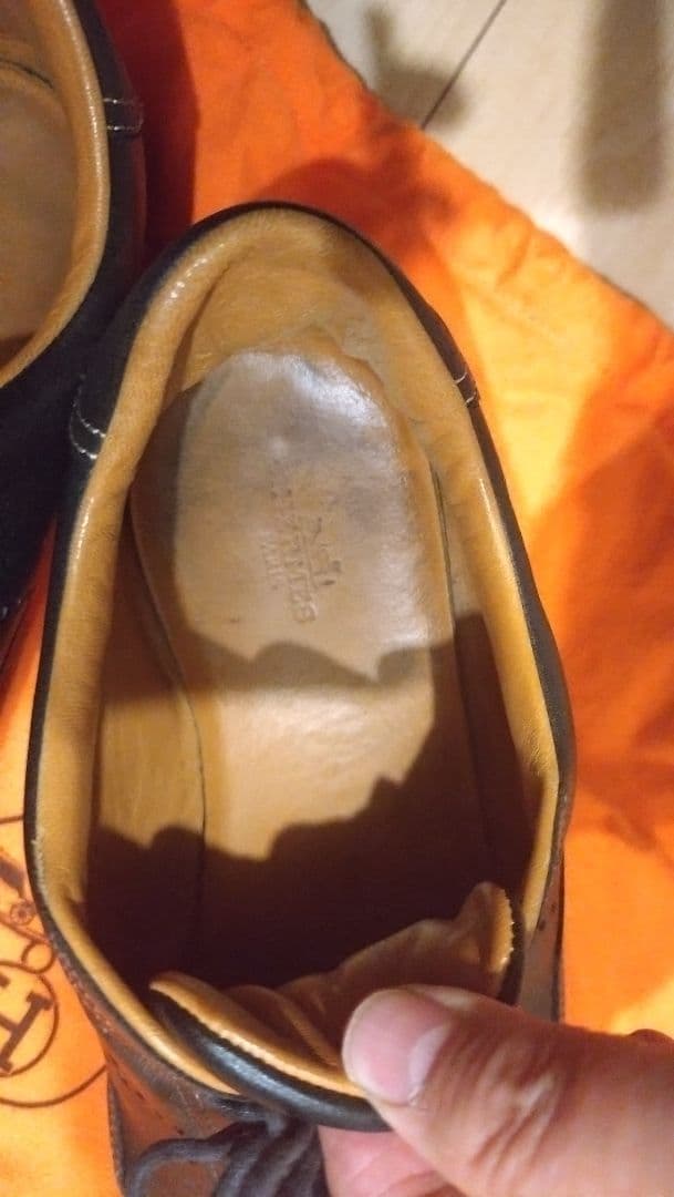 エルメススニーカー