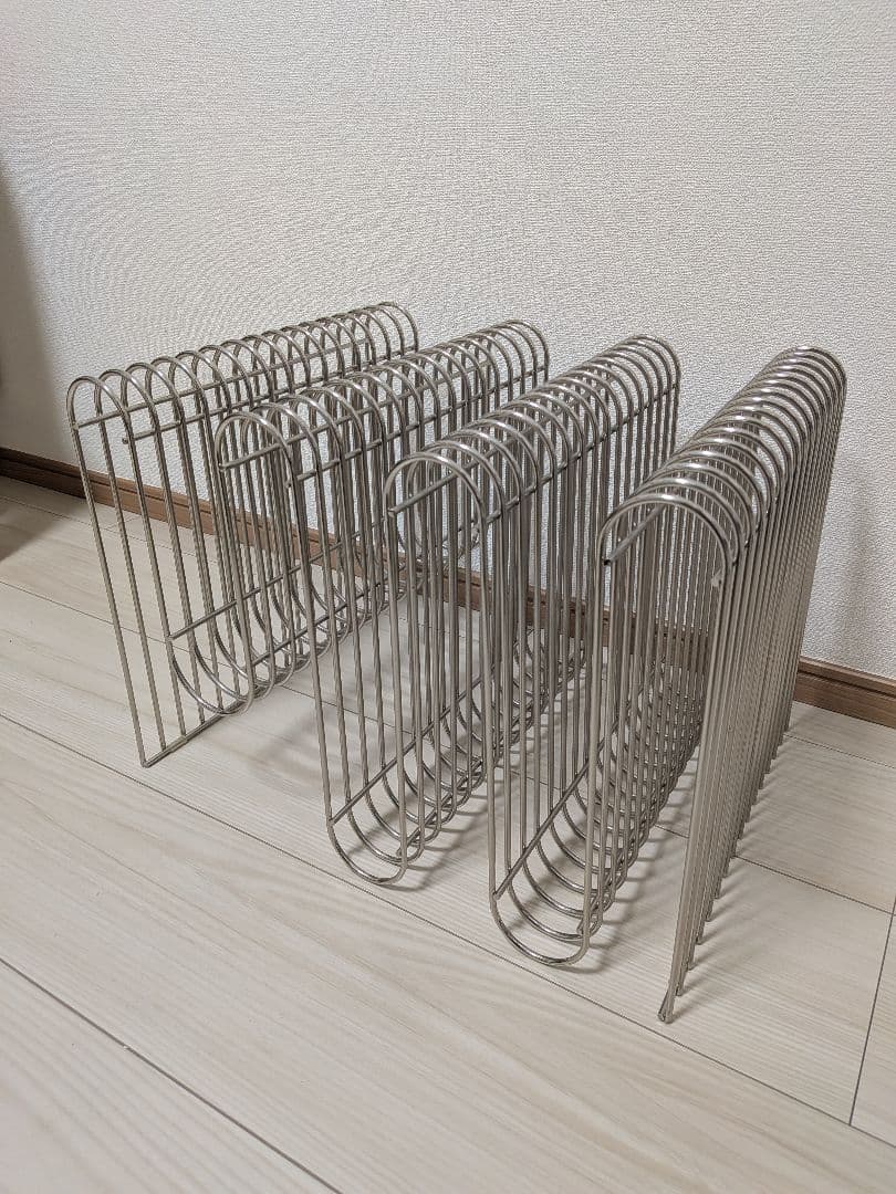 Curva ニュースペーパースタンド　シルバー