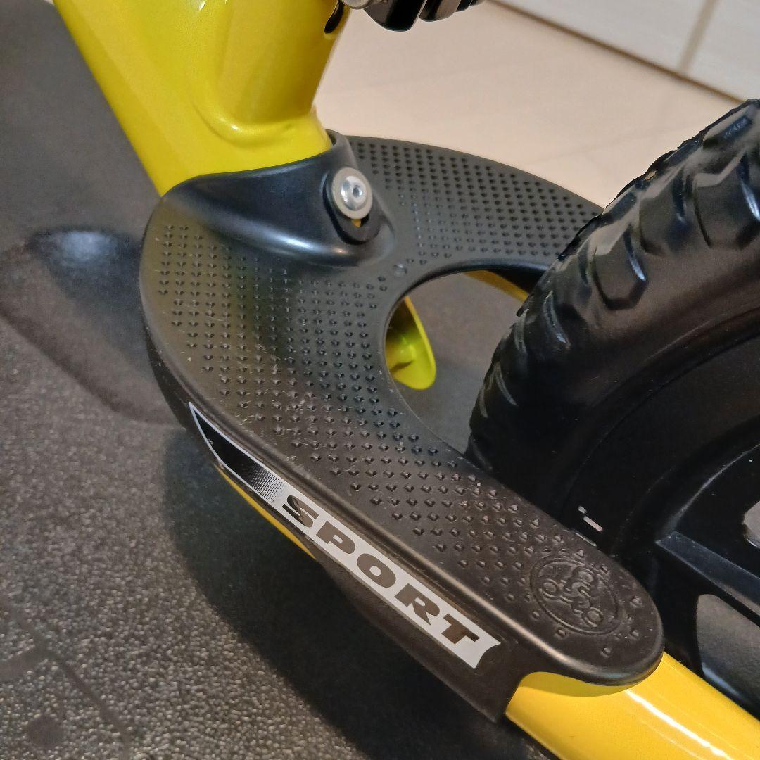 ストライダー イエロー バランスバイク【ロッキングベース付き】