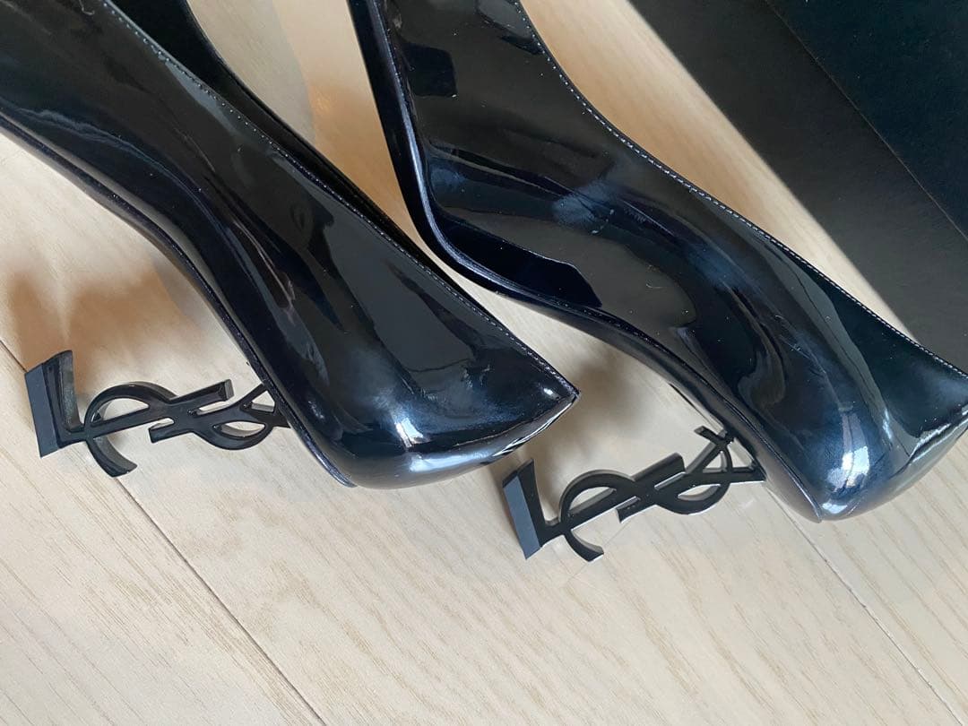 サンローラン　オピウム　パテント　36.5