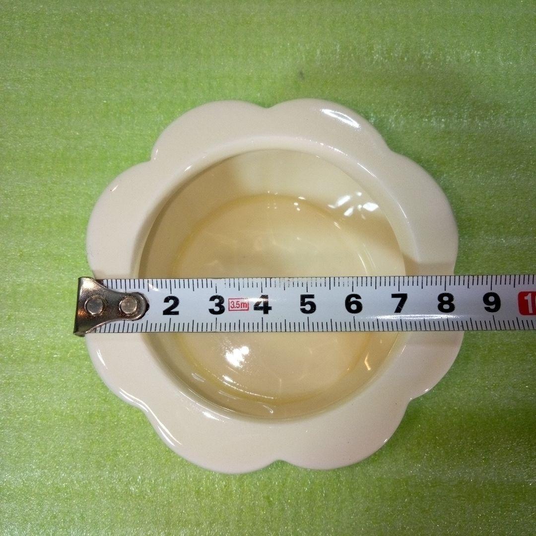 猫のフィギュア付きオルゴール　曲名:トイランド　小物入れ　陶器製？　レトロ