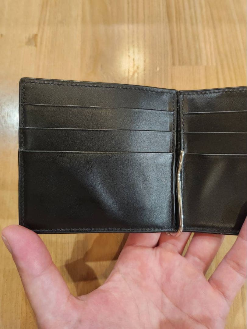 \"美品\"GUCCI ブラック GGパターン マネークリップ