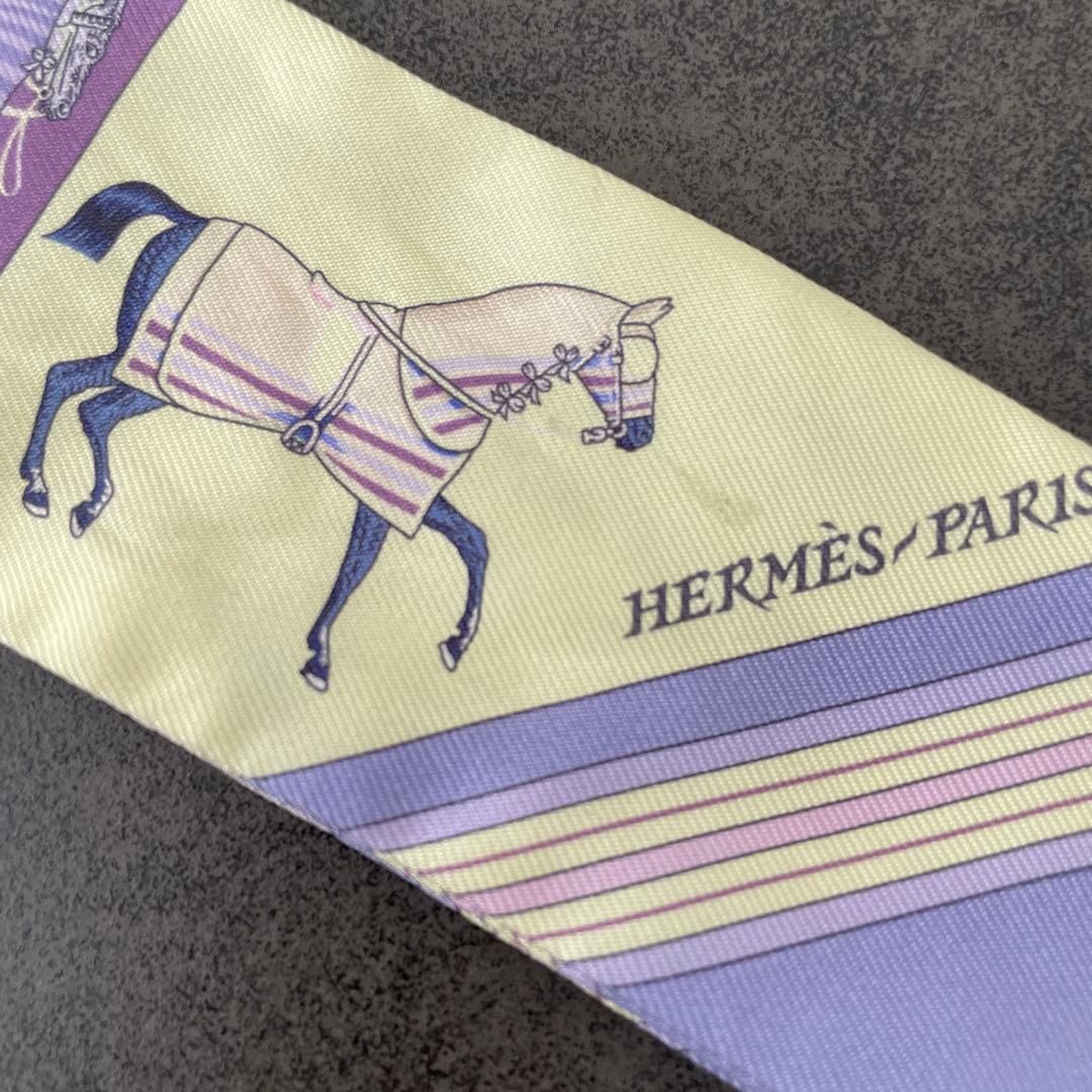 エルメスHERMÈS 銀座正規店購入　馬柄スカーフ ロゴあり　ツイリー
