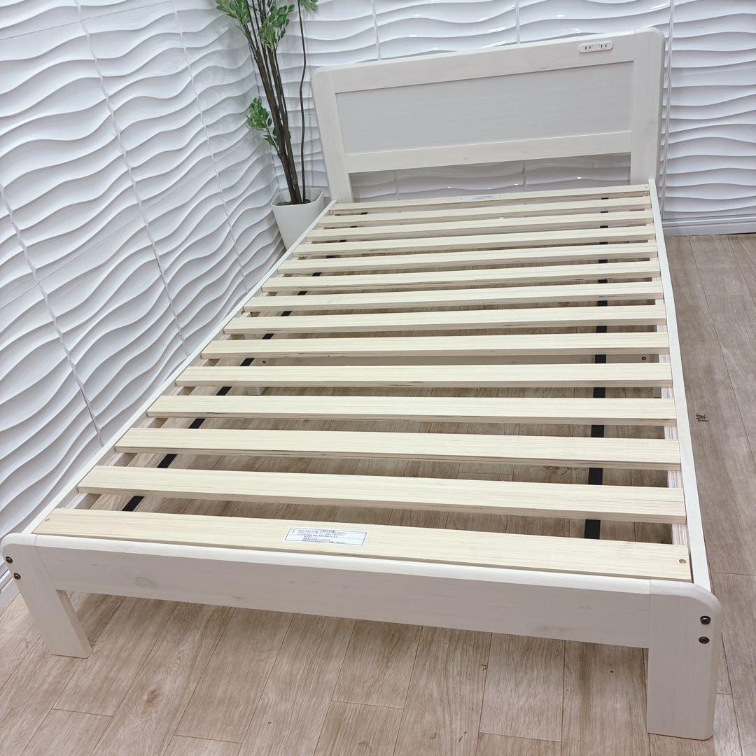 ◇大阪府 神戸市 配達料無料！◇ニトリ◇すのこベッド◇コンセント付き◇セミダブル