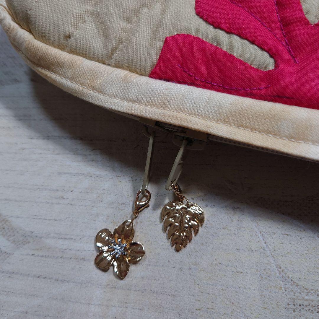 ハワイアンキルトのバインダーケース