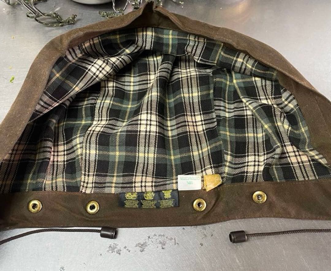 jojo 1031さん限定Barbour Moorland ジャケット カーキ
