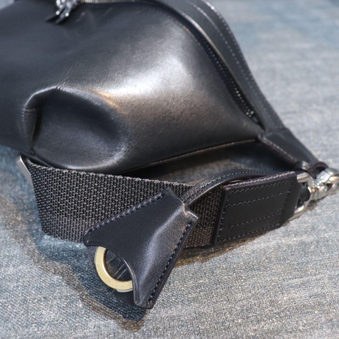 未使用級 アニアリ ボディバッグ アンティークレザー