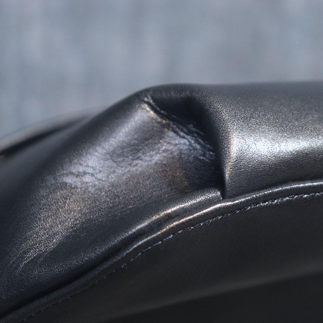 未使用級 アニアリ ボディバッグ アンティークレザー