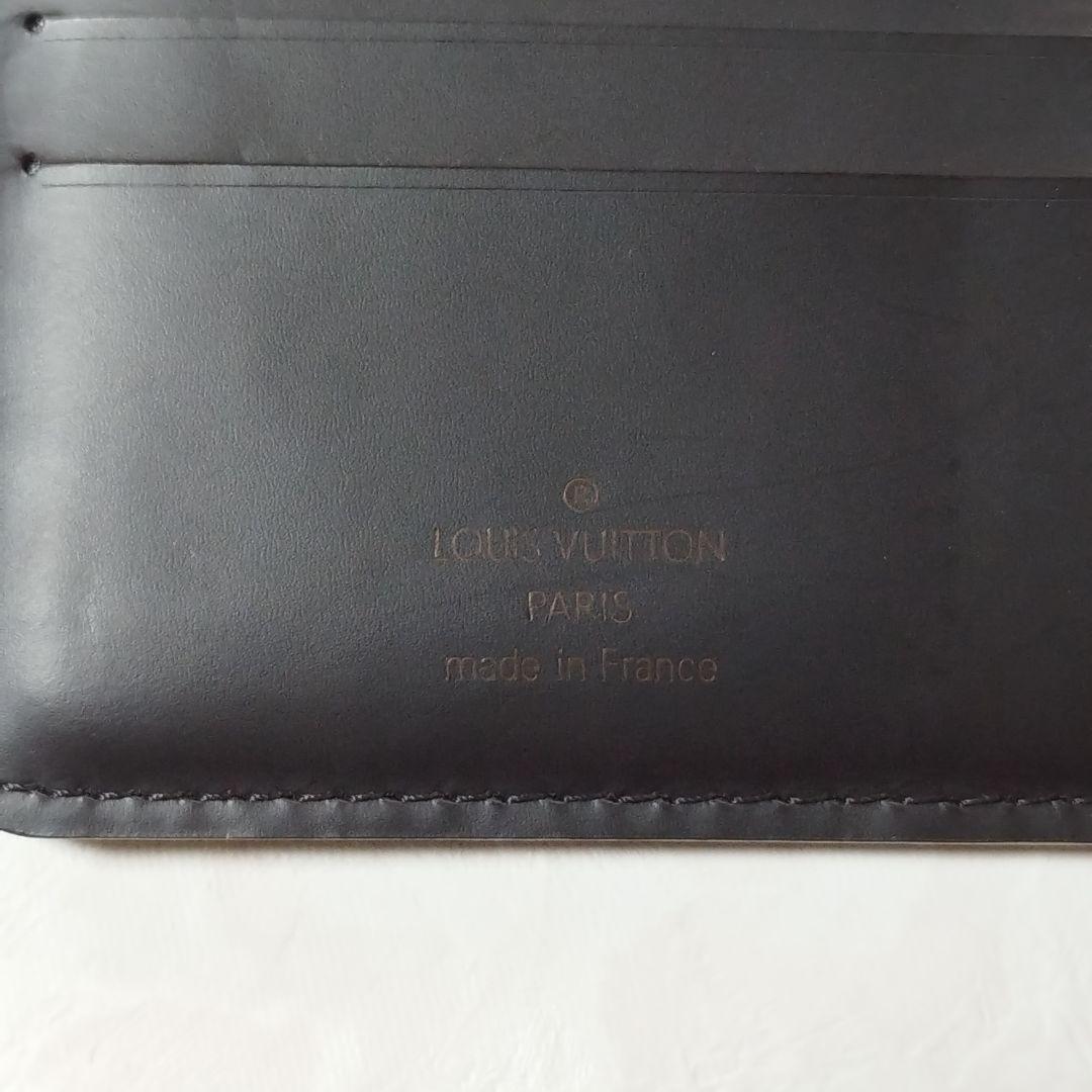 Louis Vuitton ダークブラウン 二つ折り財布