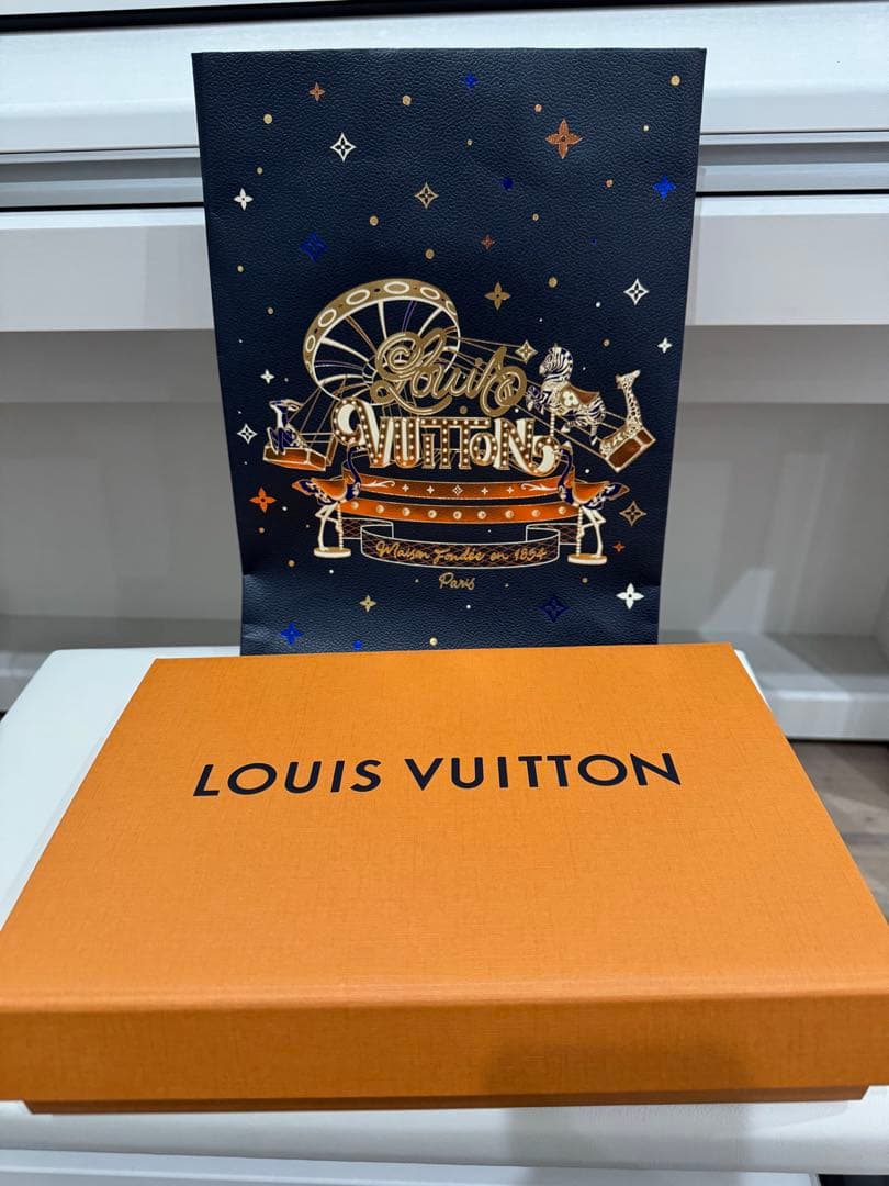 LOUIS VUTTON マフラー