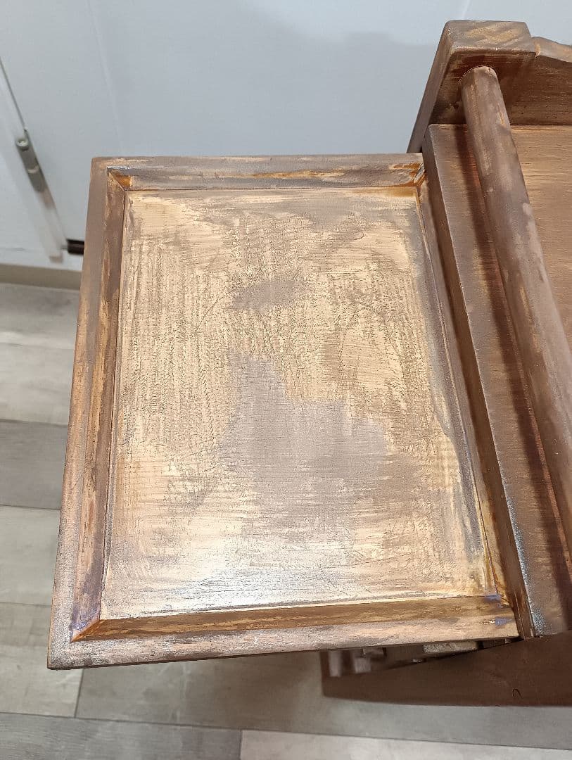 美容室　木製ワゴン