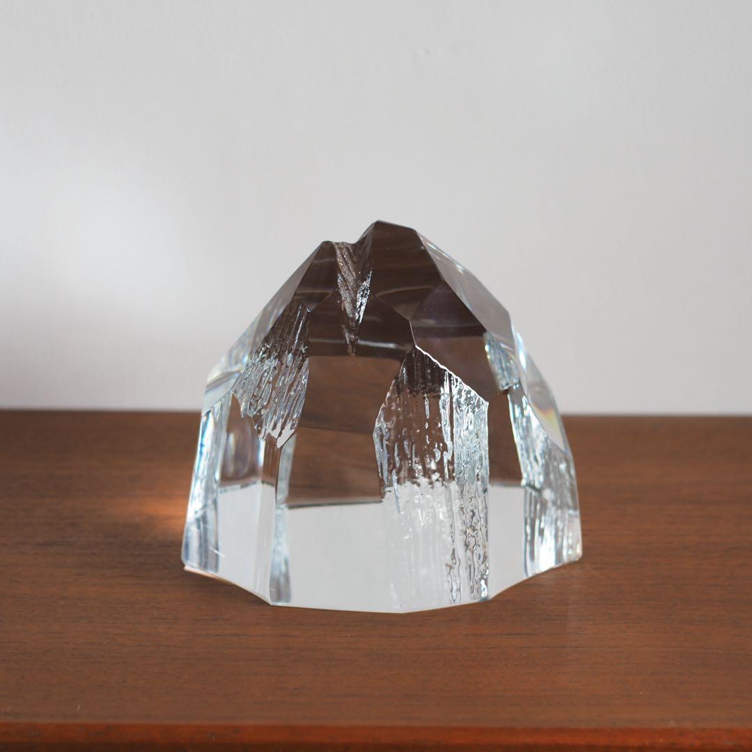 氷のオブジェ　クリスタル