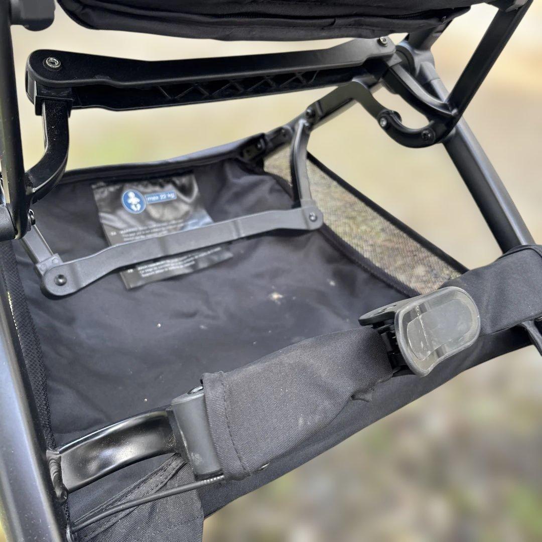 サイベックス　リベル　グレー　軽量折りたたみベビーカー 黒/グレー