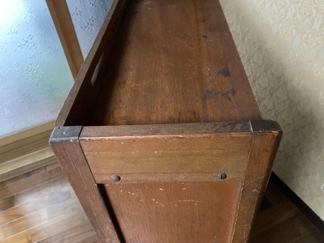 送料込【昭和レトロ アンティーク】本棚 ブックシェルフ 透かし彫り