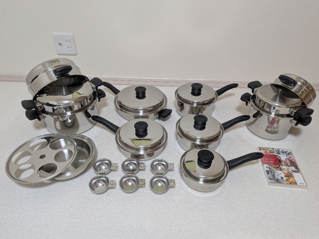 【まとめ購入①】Amway　クイーン24ピースセット＆クックウェアDVD