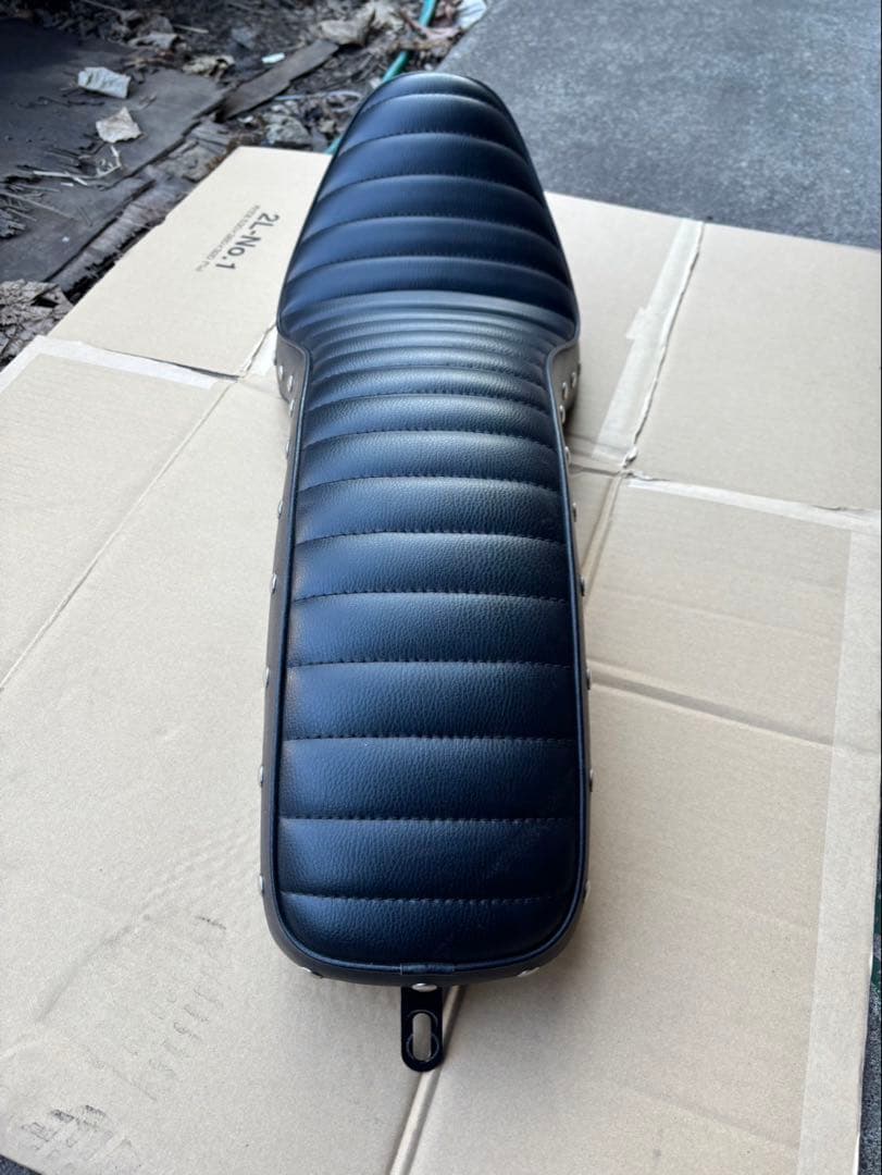 ガレージT&F コブラシート　ドラッグスター250用