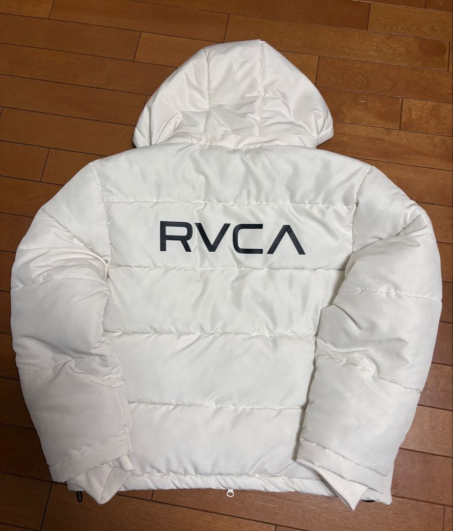 新品　RVCA ルーカ　ダウンジャケット