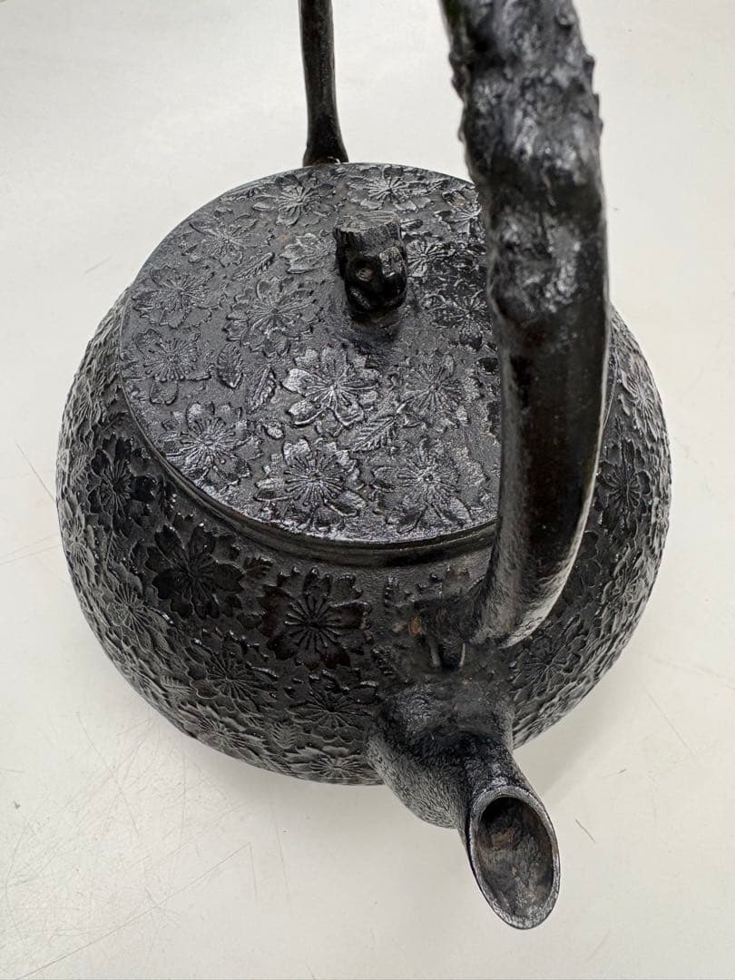 三巌堂　南部鉄器　鉄瓶