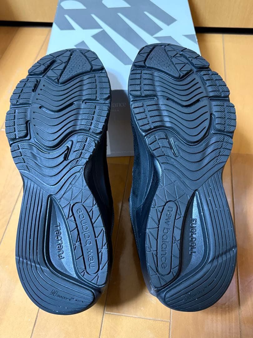 未使用級　New Balance U990BB6 トリプルブラック