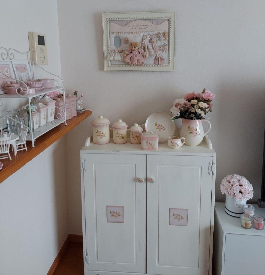 イマン、ダイアナローズ、白家具、カントリー家具フレンチカントリー家具キャビネット
