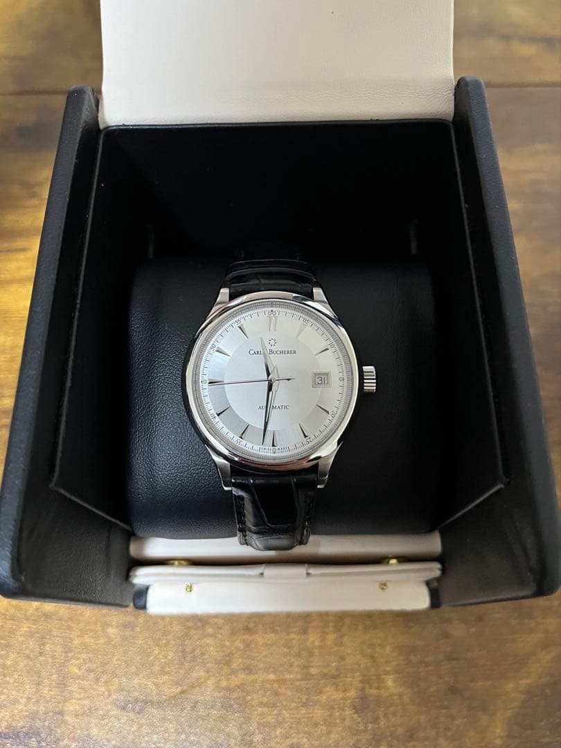 Carl F. Bucherer マネロ　オートデイト自動巻き時計 シルバー