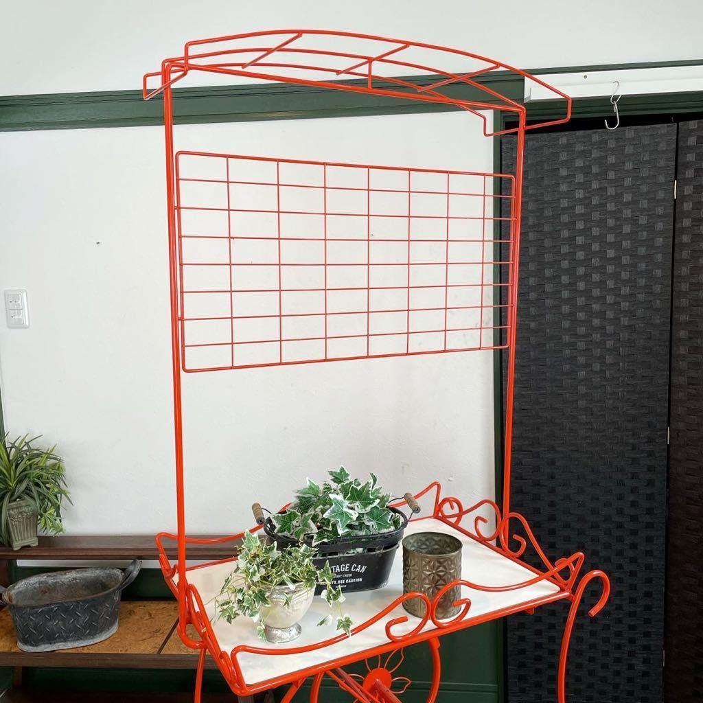 r118 ディテールにこだわったエレガントな雰囲気のワゴン ディスプレイワゴン