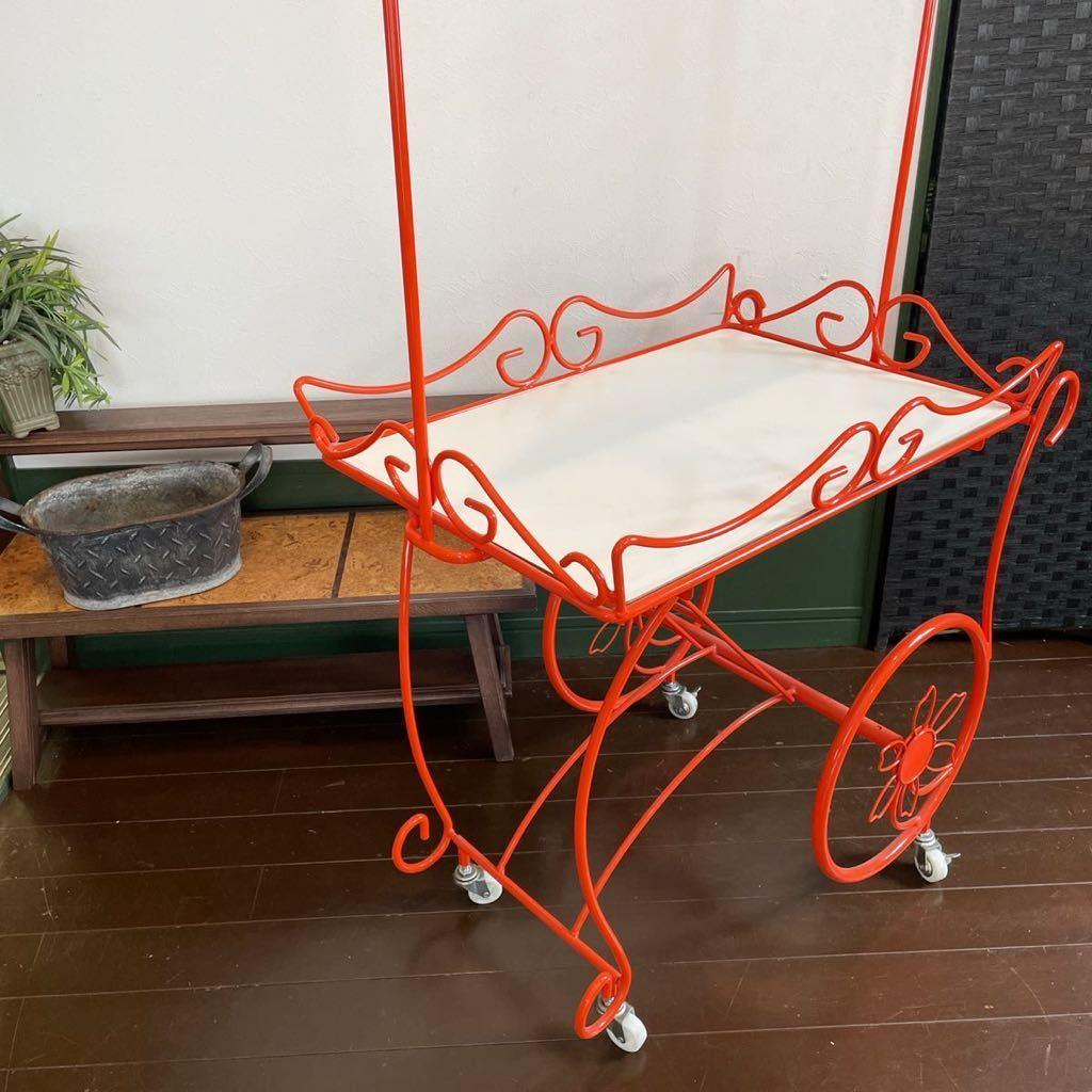 r118 ディテールにこだわったエレガントな雰囲気のワゴン ディスプレイワゴン