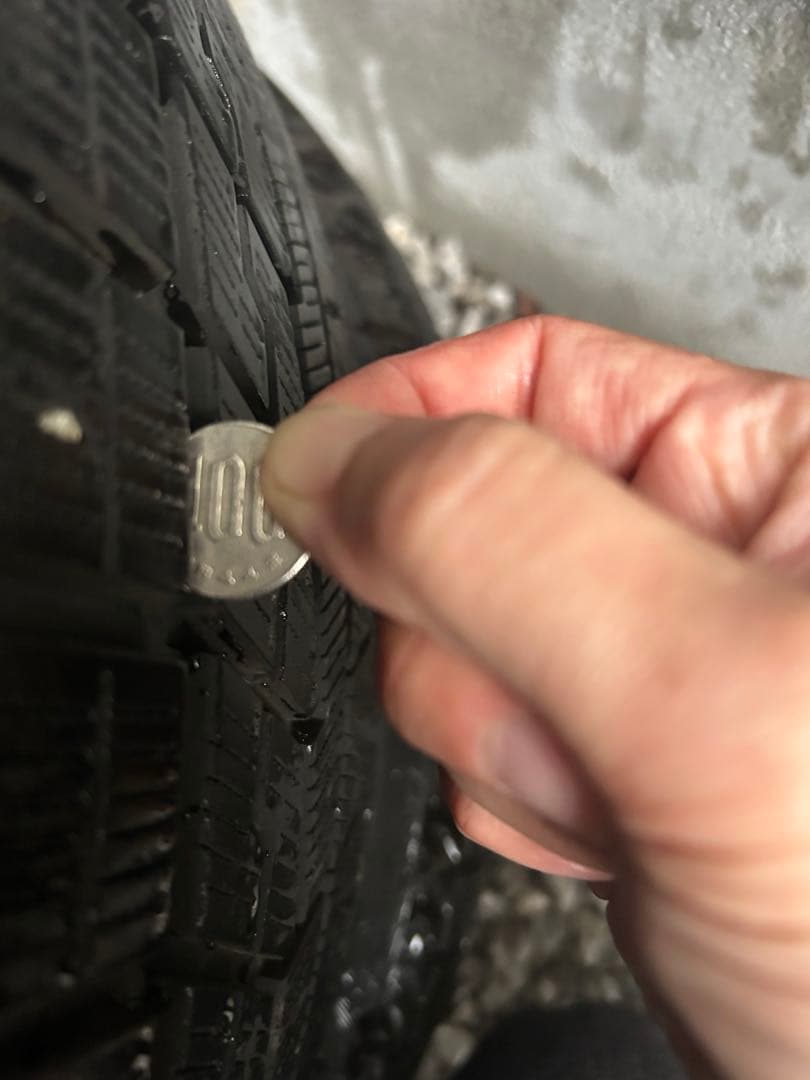 atractiveクラウンクロスオーバーYOKOHAMA スタッドレスタイ