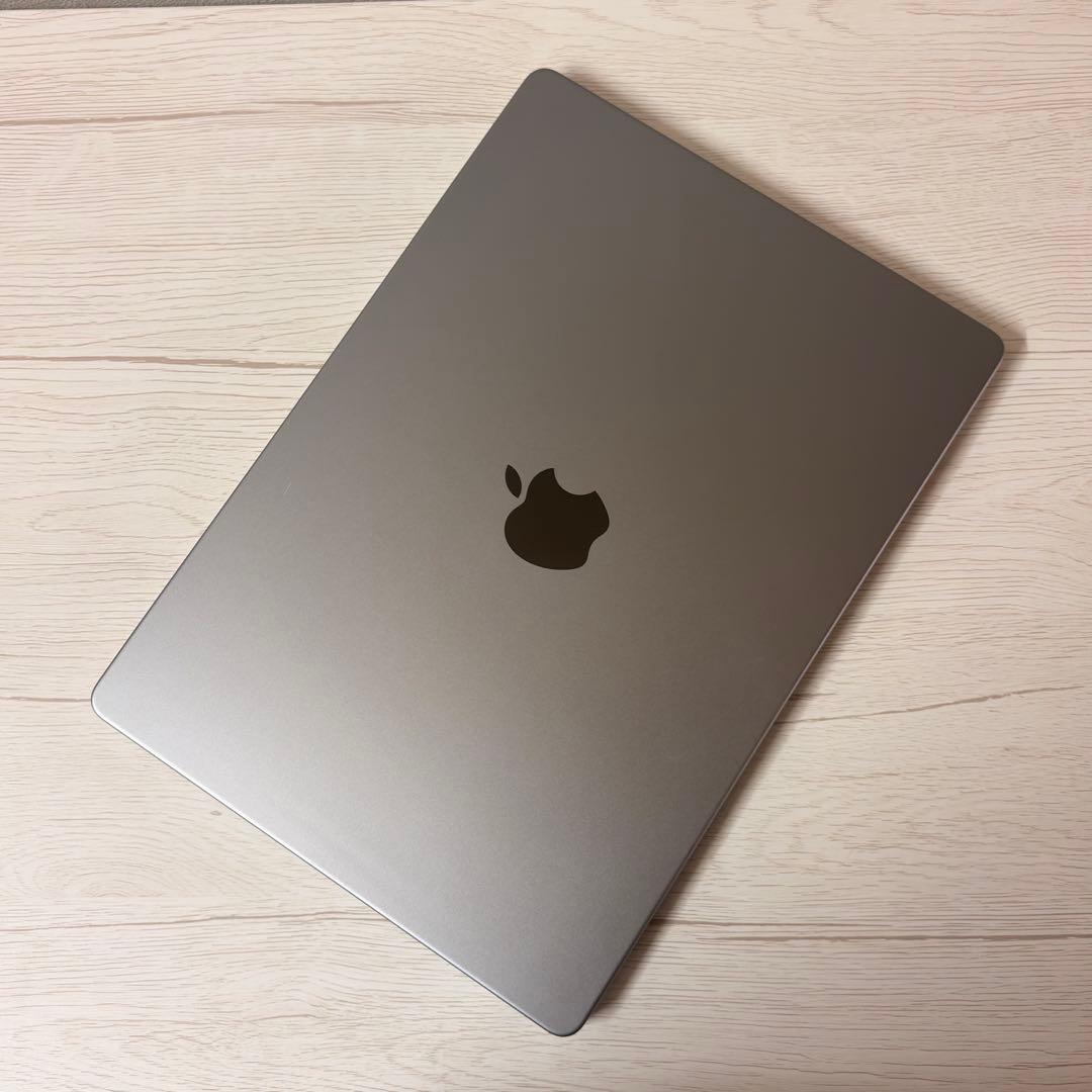 【美品】MacBook Pro (M1 Pro, 14インチ) 1TB 32BG