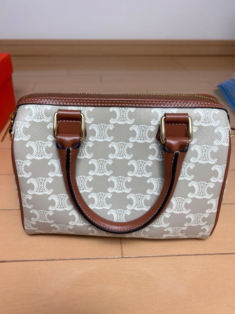 CELINE トリオンフ ボストン グレージュ