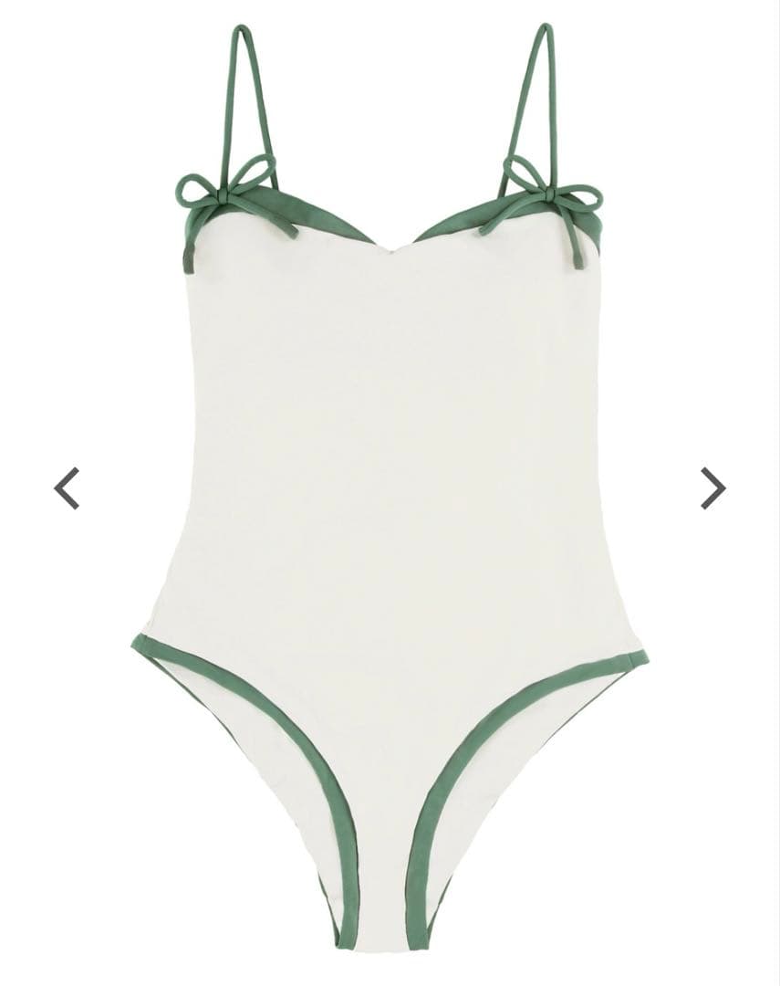 アリシアスタン　ワンピース水着　Mサイズ