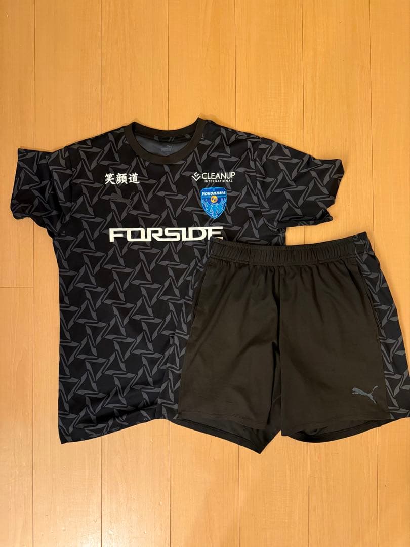 横浜FCウェア　上下セット