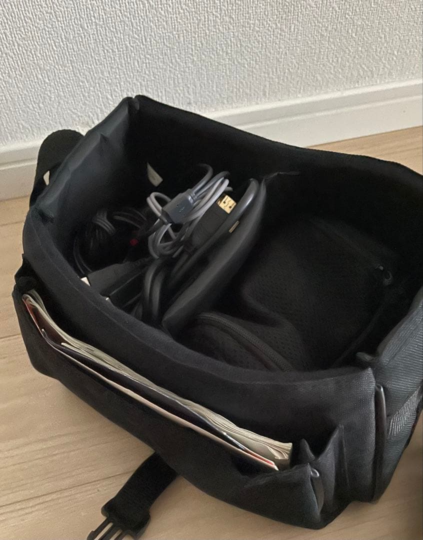 【美品】SONY ハンディカム　HDR-SR11 フルHD 10.2メガピクセル