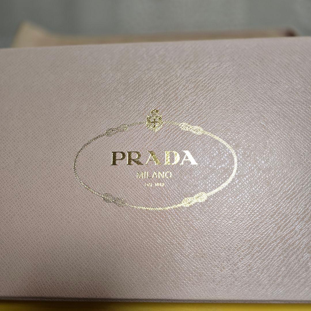 PRADA ブラック ハイヒール パンプス　未使用24.5cm