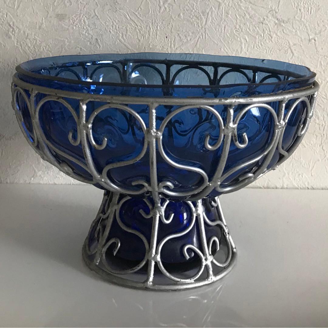 ヴィンテージ　青色高台器　ガラス球体 装飾金属ワイヤー付き