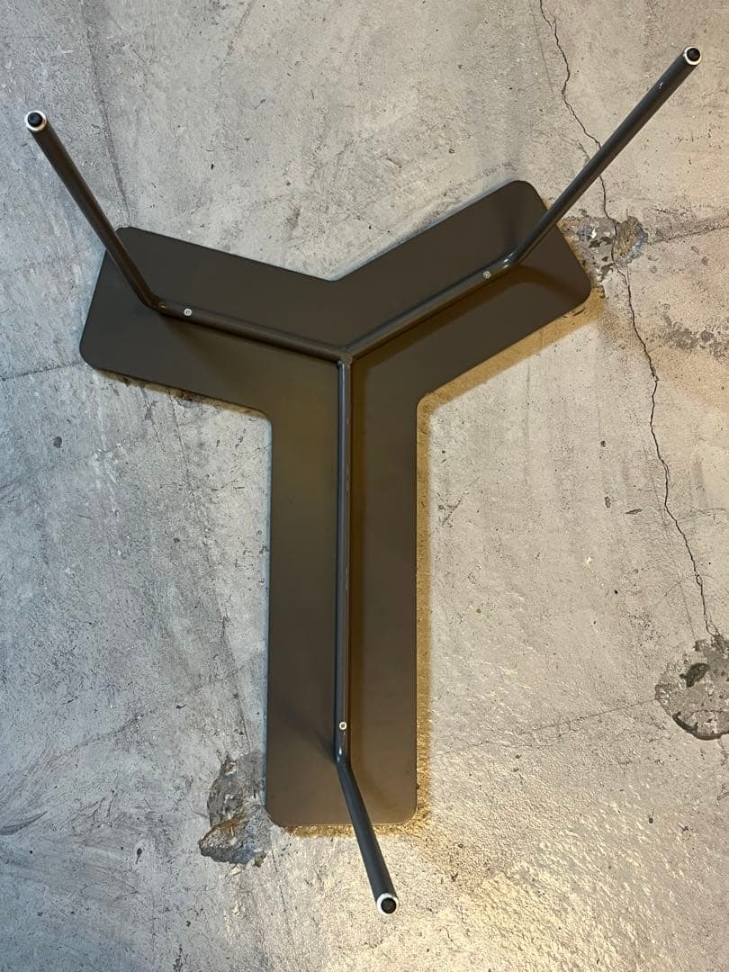 Y型　サイドテーブル