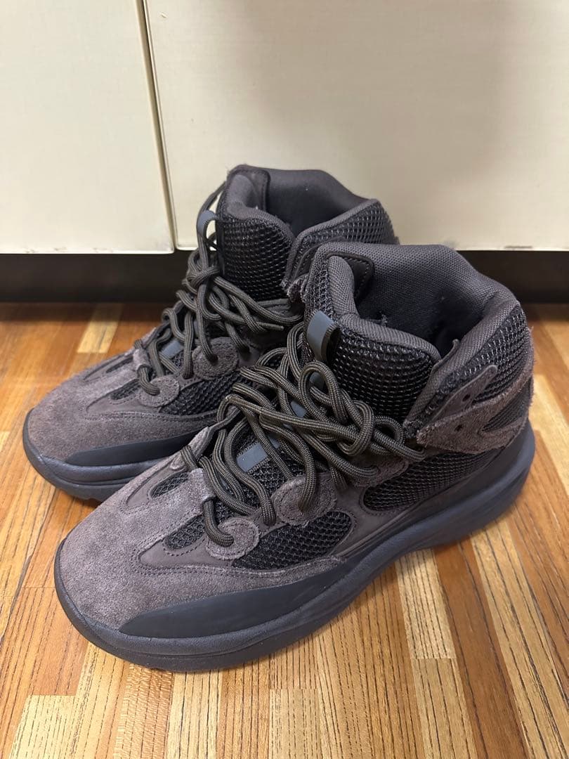 Adidas Yeezy ダークブラウン スエード Desert Boot