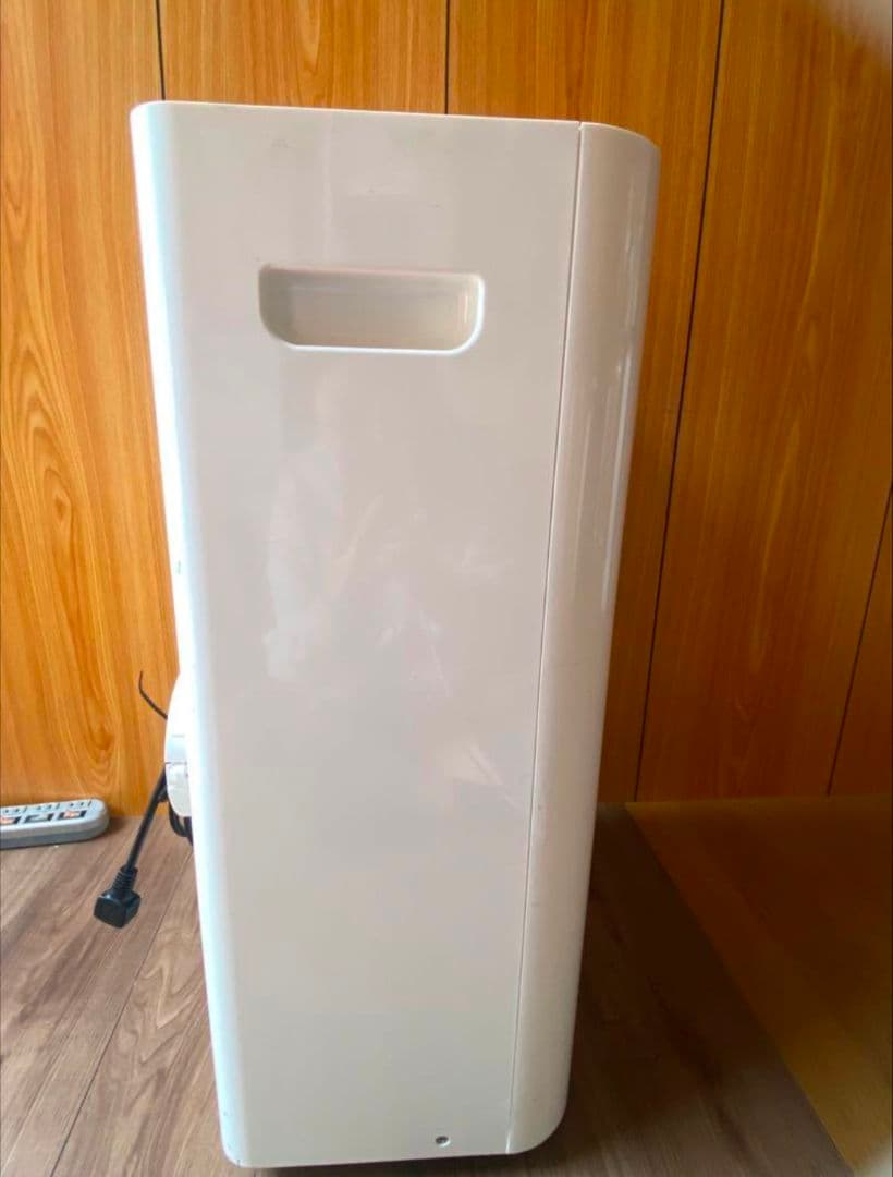 トヨトミ スポット冷暖エアコン TAD-2218W 2015年式