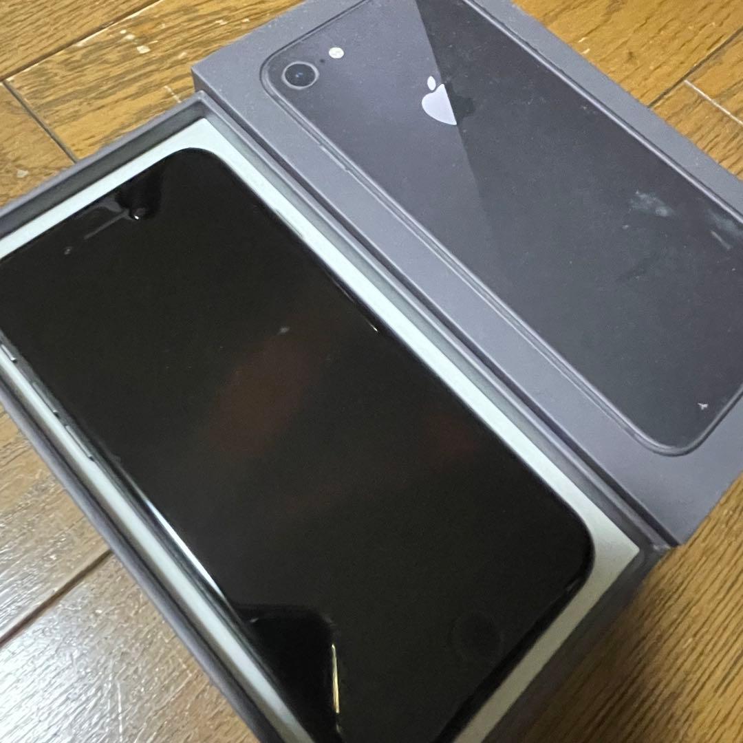 スマートフォン本体 Apple iPhone8