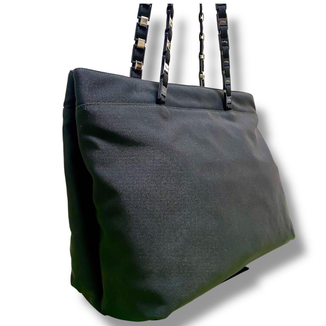 Salvatore Ferragamo サルヴァトーレフェラガモ　トートバッグ黒