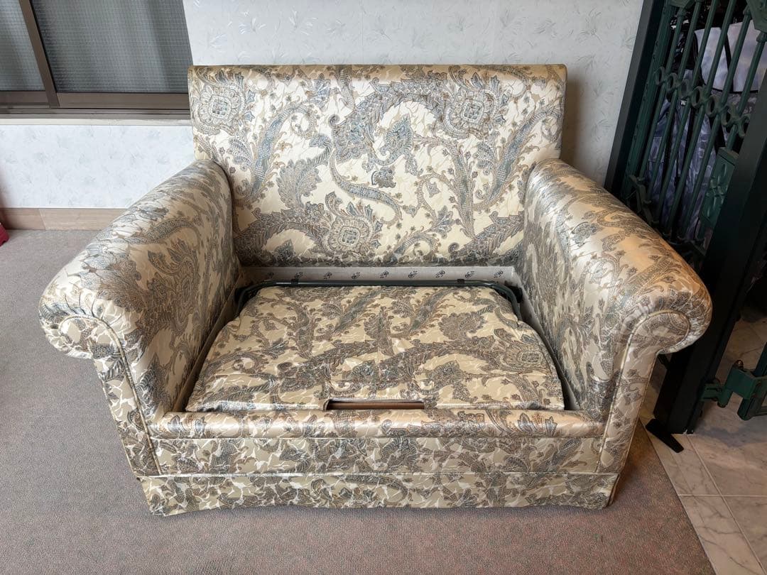 イタリア製 1人掛けソファベッド スリーパーソファタイプ