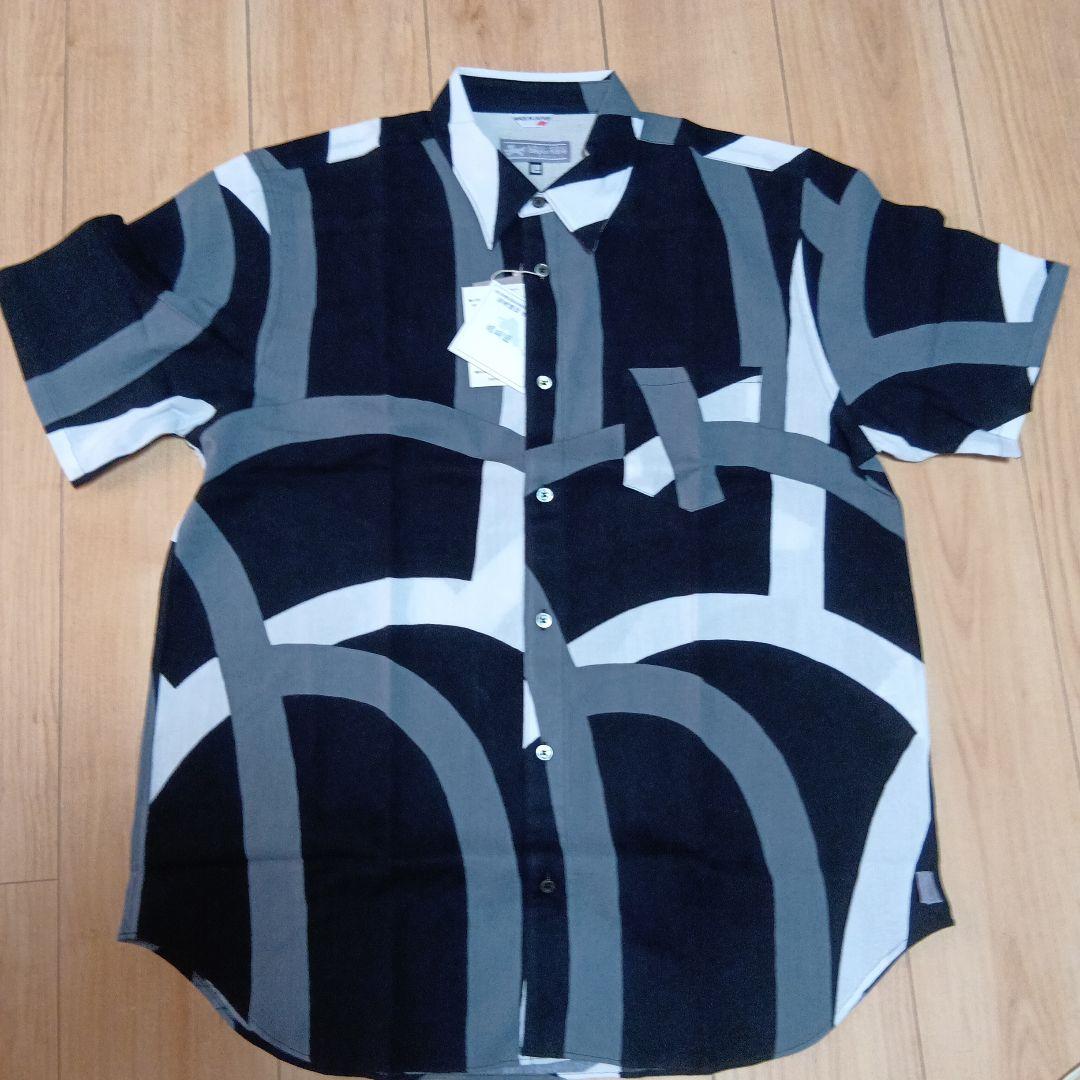 sou sou deportare　半袖シャツ　新品未使用品