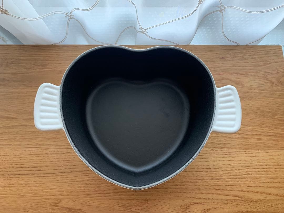 LE CREUSET★ハート型★ホワイト