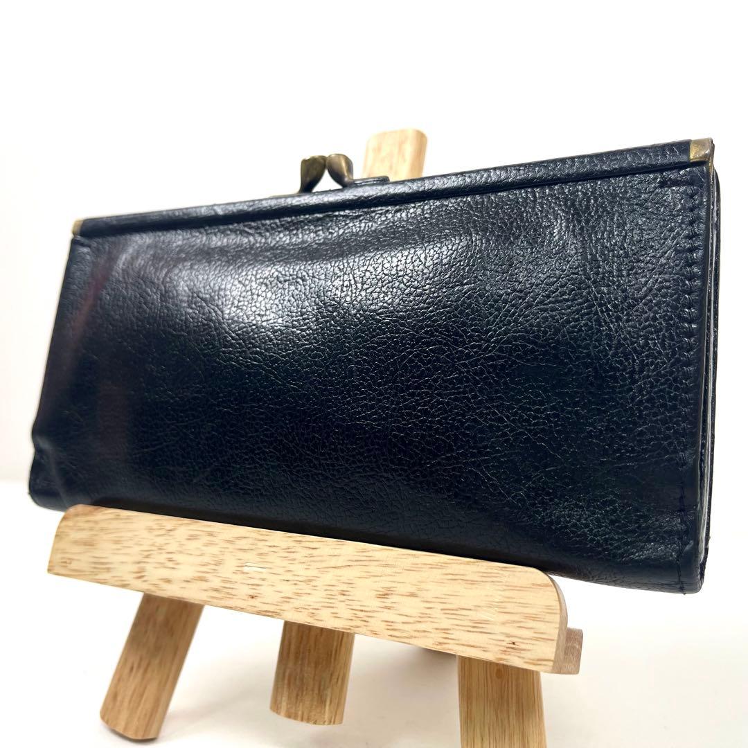 イルビゾンテ　長財布　希少　がま口　二つ折り　ロゴ型押し　オールレザー　ブラック