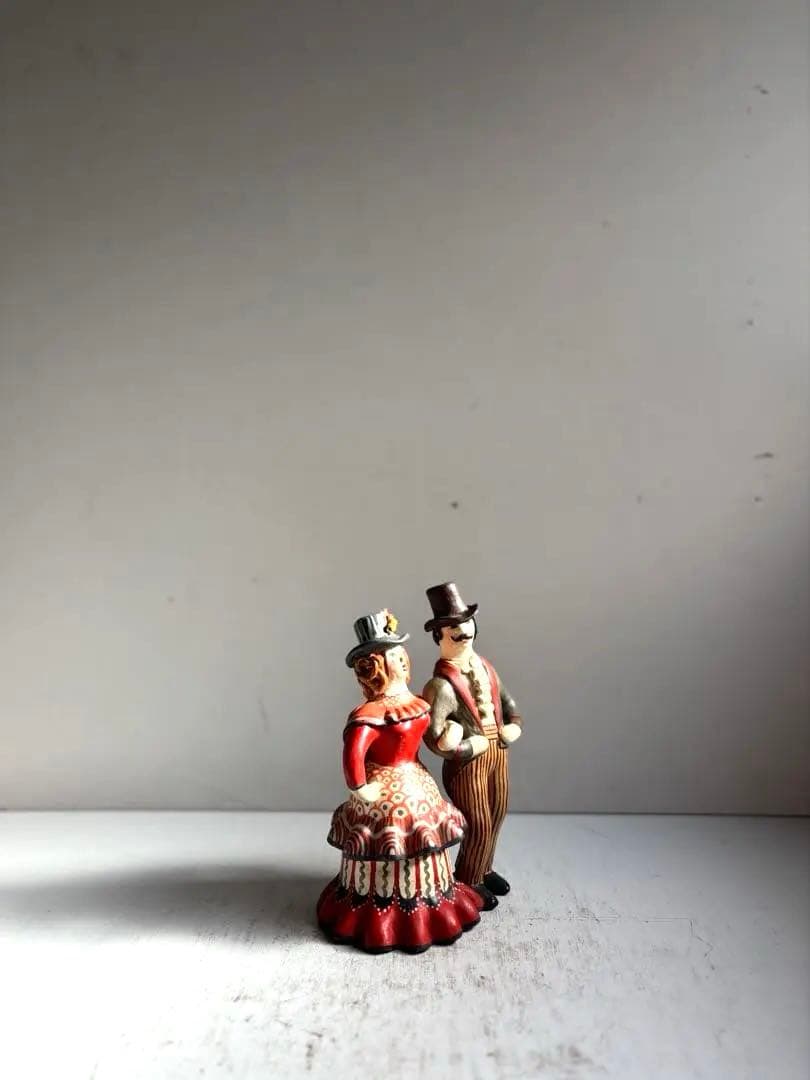 872 フランス パリ 蚤の市購入 可愛いディムコヴォ人形 ロシア 伝統工芸