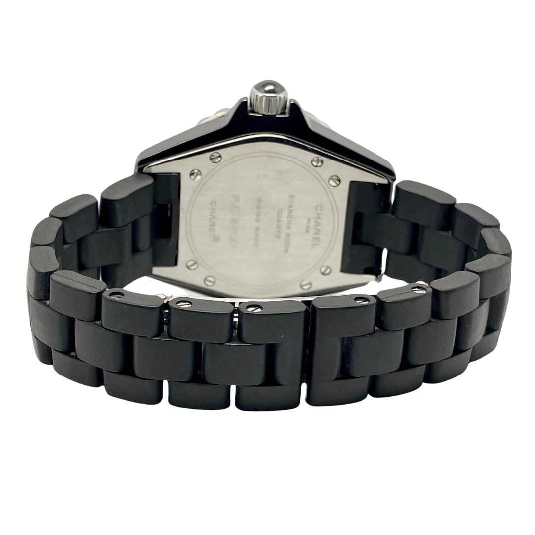 【内部点検済】CHANELシャネル j12　腕時計　クォーツ　セラミック 33