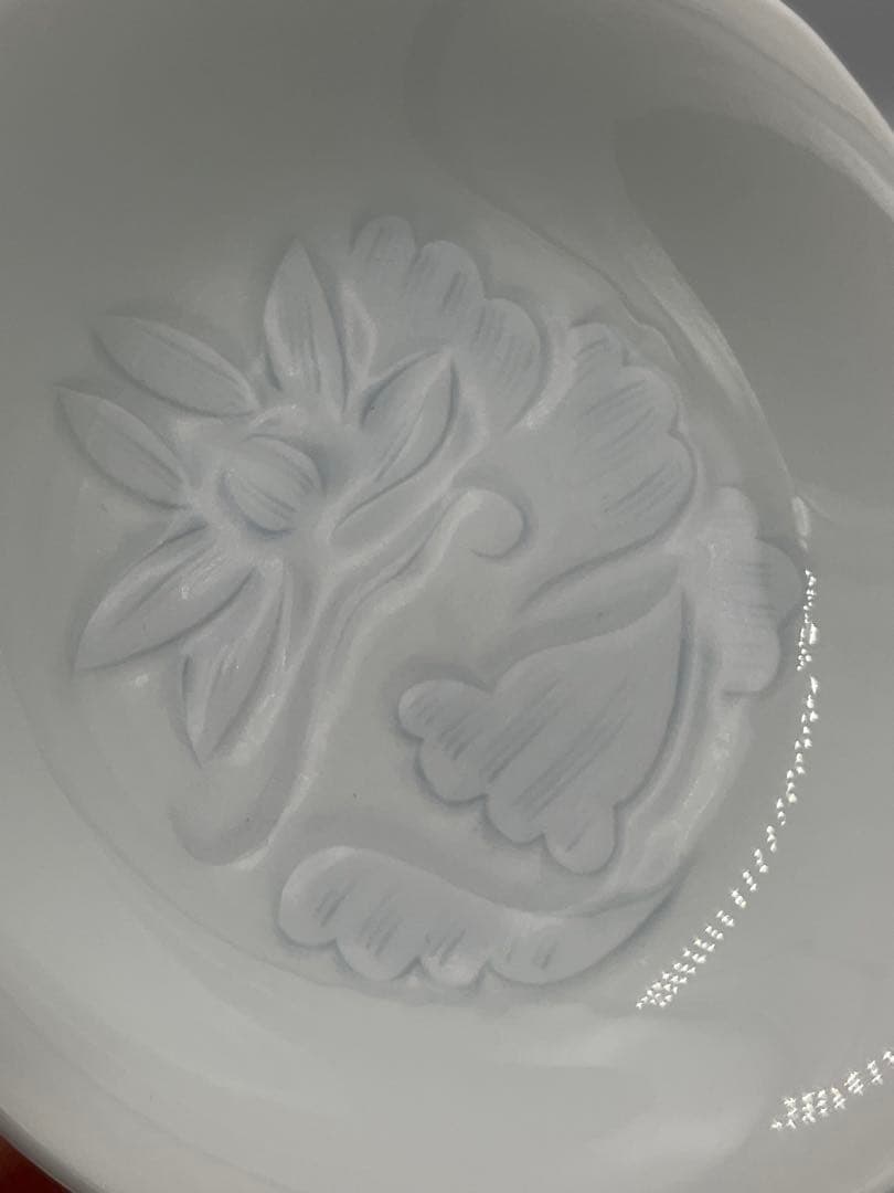 井上萬二　皿　鉢　白磁紫牡丹