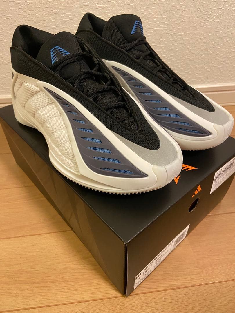 Adidas アディダスAE2