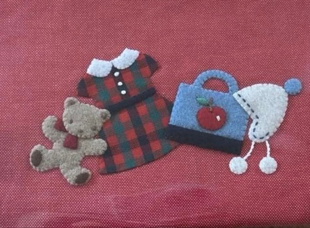 ♡ファミリア♡赤♡デニムポーチ♡